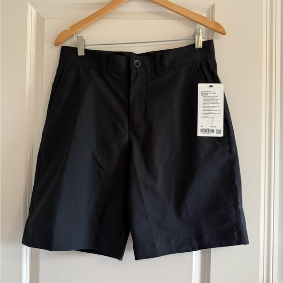 Lululemon Relaxed-Fit Smooth Twill Short 9" Black Men Size 30 New - Picture 1 of 4